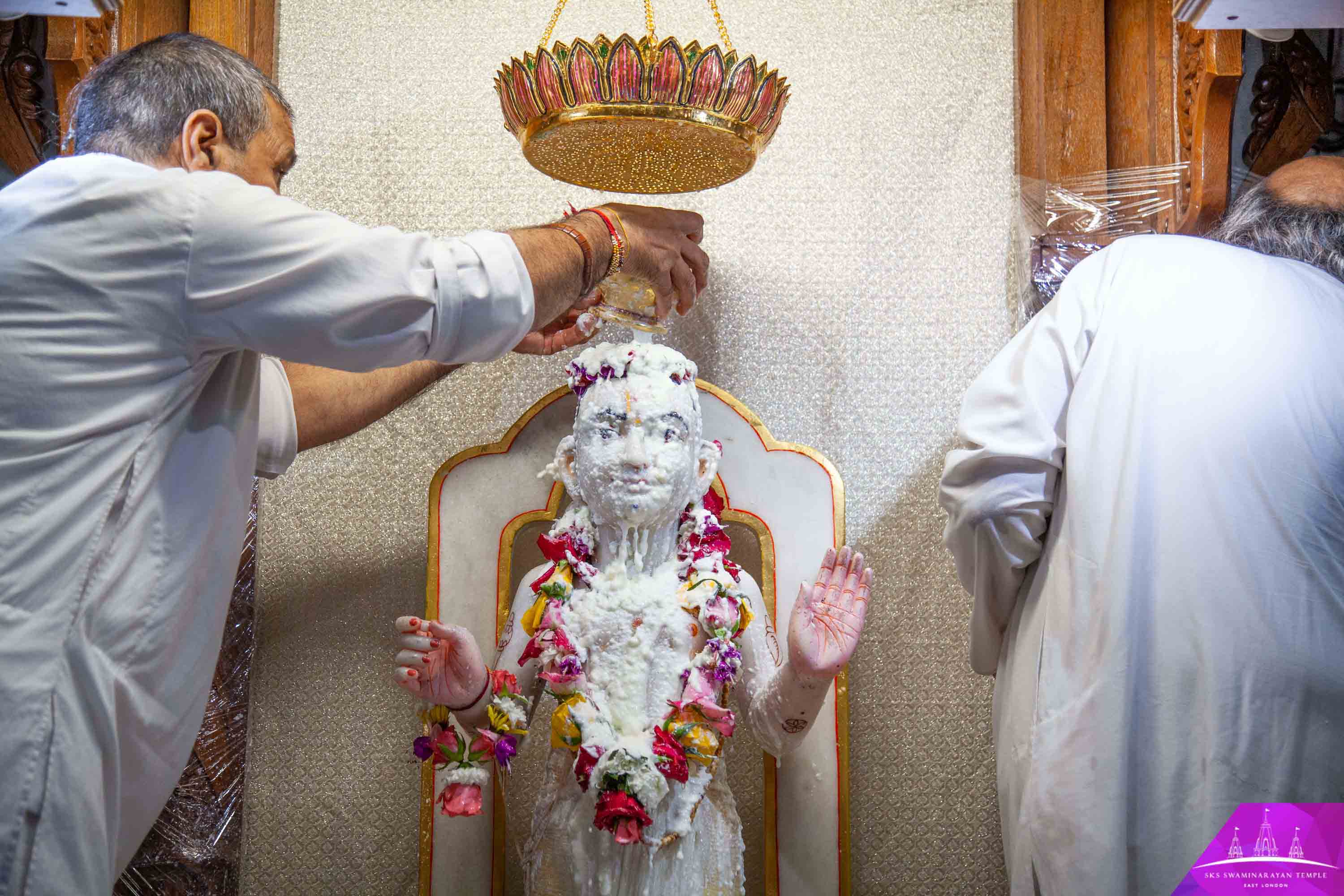 ©1987-2017 SKS Swaminarayan Temple East London